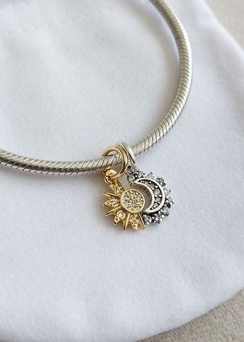 Ayrılabilir Güneş ve Ay Sallantılı Charm - Görsel 2