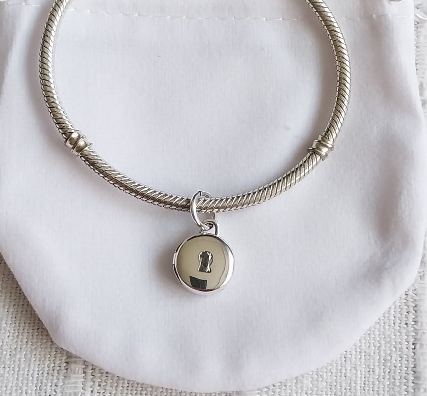 AÇILABİLİR VE YAZI YAZILABİLİR AŞK MADALYON SALLANTILI CHARM - Görsel 5