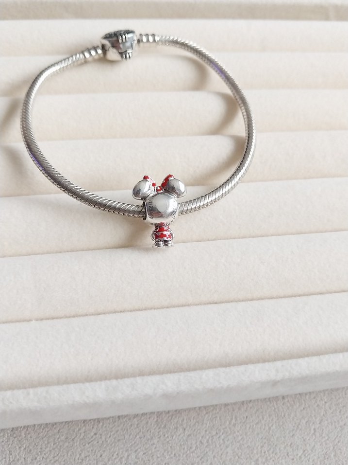 DİSNEY MİNNİE MOUSE CHARM - Görsel 4