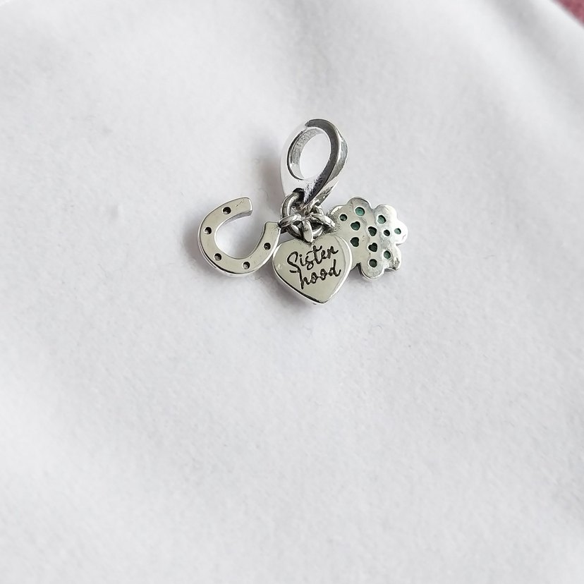 Dört Yapraklı Yonca, Kalp ve At Nalı Üçlü Sallantılı Charm - Görsel 3