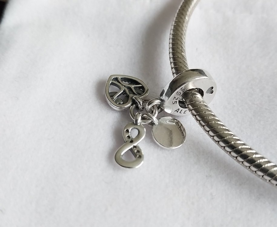 Sonsuz Aile Sevgisi Üçlü Sallantılı Charm - Görsel 3