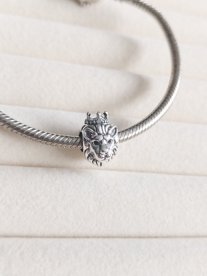 KRALİYET ASLANI CHARM - Görsel 2