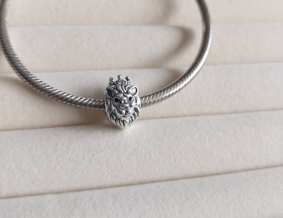 KRALİYET ASLANI CHARM - Görsel 4