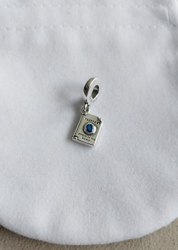 Açılabilir Pasaport Sallantılı Charm - Görsel 5