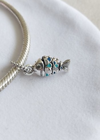 Mavi Pullu Balık Sallantılı Charm - Görsel 5