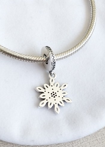 IŞILTILI KAR TANESİ SALLANTILI CHARM - Görsel 3