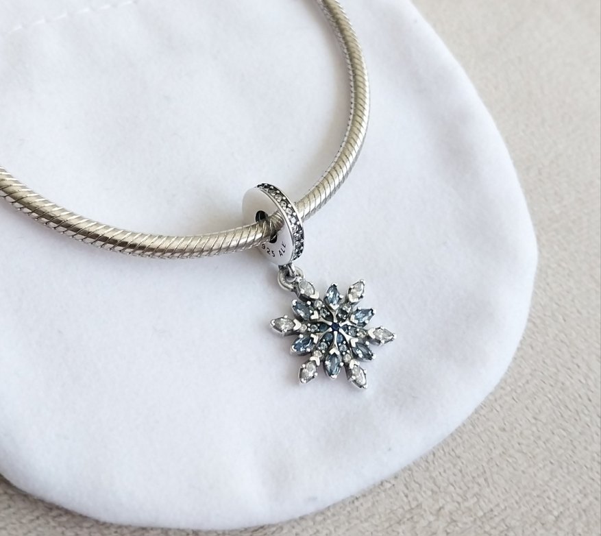 IŞILTILI KAR TANESİ SALLANTILI CHARM - Görsel 4