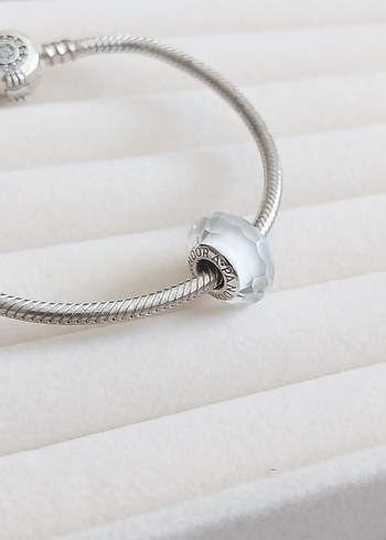 BEYAZ YÜZEYLİ CAM MURANO CHARM - Görsel 3