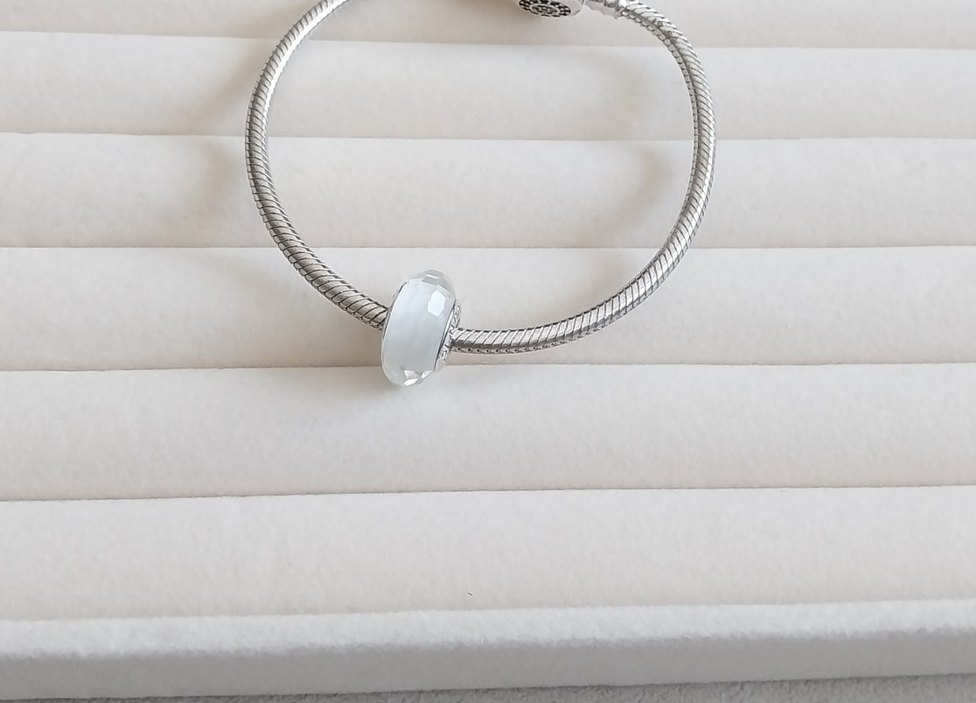 BEYAZ YÜZEYLİ CAM MURANO CHARM - Görsel 5