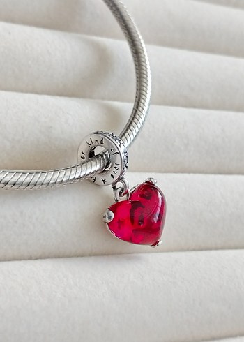 DİSNEY MİCKEY &MİNNİE MOUSE ÖPÜCÜK SALLANTILI CHARM - Görsel 4