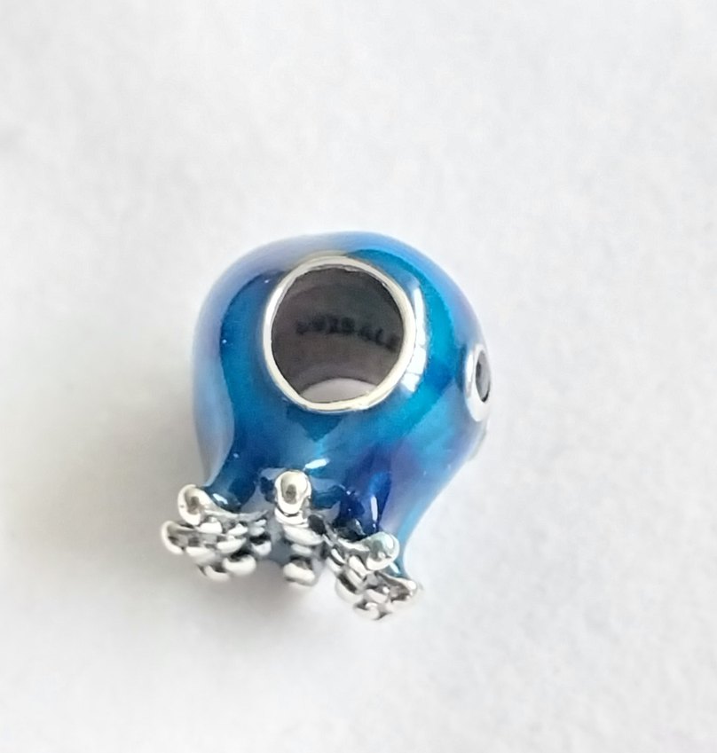 Deniz Kabarcıkları ve Dalgaları Ahtapot Charm - Görsel 4