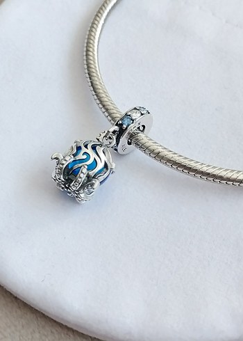 Murano Camı Sevimli Ahtapot Sallantılı Charm - Görsel 3