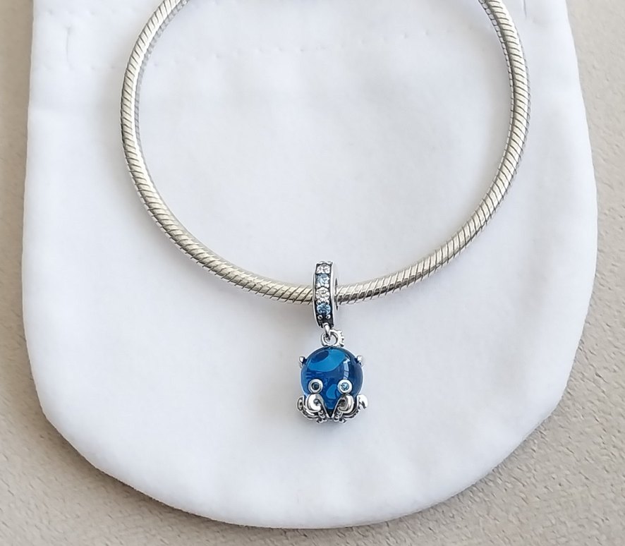 Murano Camı Sevimli Ahtapot Sallantılı Charm - Görsel 2