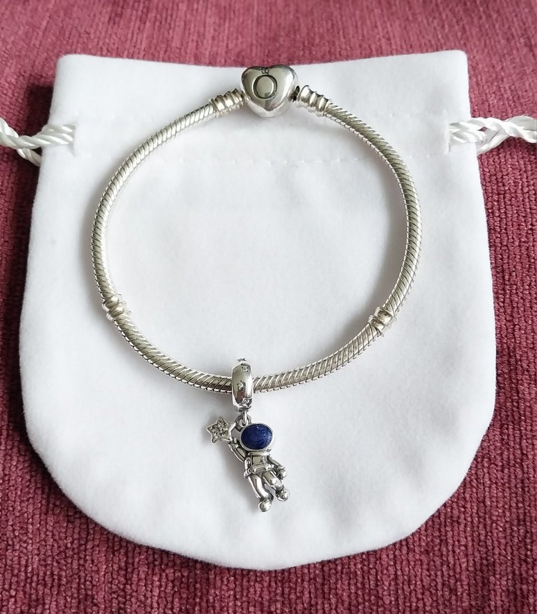 Galaksideki Astronot Sarkma Tılsımı Charm - Görsel 4