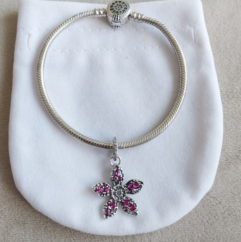 STRANGER THİNGS DEMOGORGON BÜYÜK SALLANTILI CHARM - Görsel 5