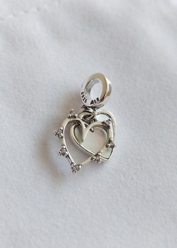 Pandora ARKADAŞLIK KALP SALLANTILI CHARM