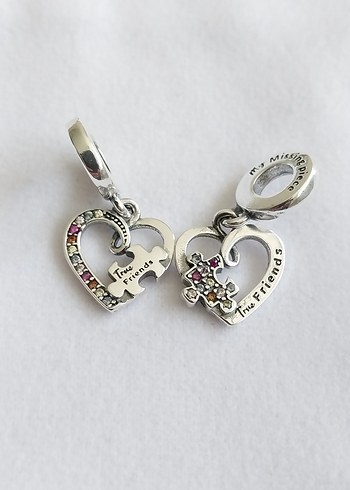 Beden çeşitli Renk PUZZLE PARÇASI VE KALPLİ ARKADAŞLIK SALLANTILI CHARM