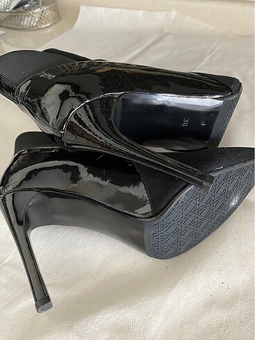 Sass&Bide Ev botu olarak giydim