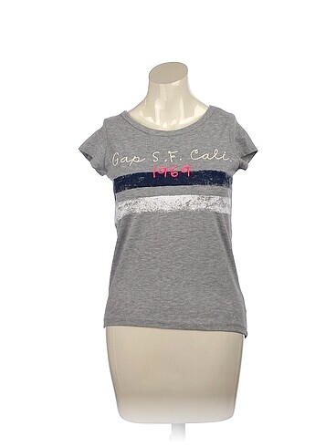 PreLoved T-shirt %70 İndirimli.