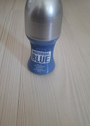 Avon indivisual Blue rollon
