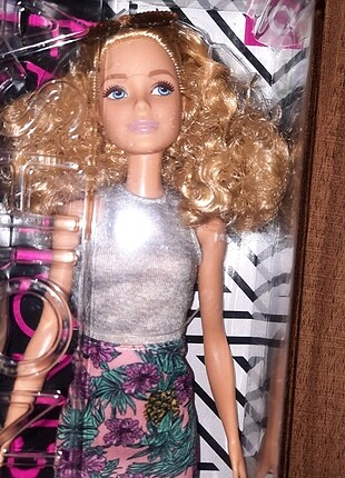 Barbie Fashionistas 70