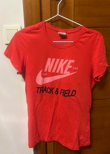 nike l