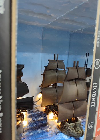 Booknook Kara İnci Savaş dioraması - Görsel 3