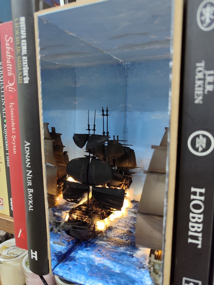 Booknook Kara İnci Savaş dioraması - Görsel 2