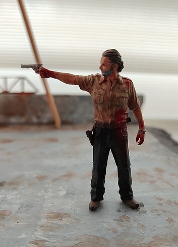 Walking Dead Rick Köprü sahnesi - Görsel 7