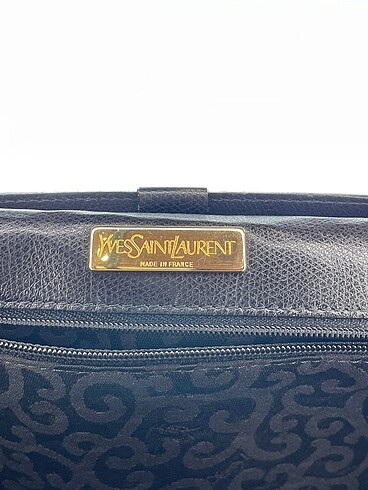 Beden Yves Saint Laurent Çapraz Çanta %70 İndirimli.