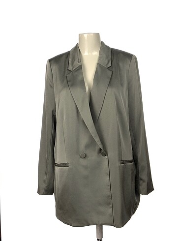 H&M Blazer %70 İndirimli.