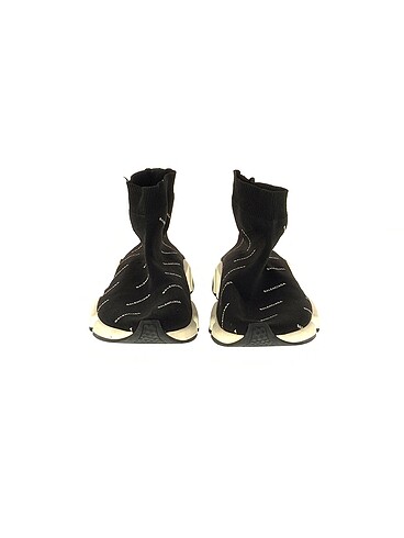 40 Beden Balenciaga Spor Ayakkabı %70 İndirimli.