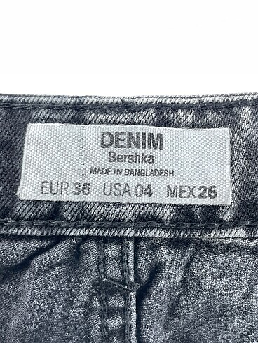 36 Beden gri Renk Bershka Jean / Kot %70 İndirimli.