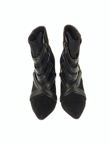 41 Beden Isabel Marant Bot %70 İndirimli.