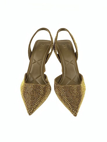 41 Beden Zara Stiletto %70 İndirimli.