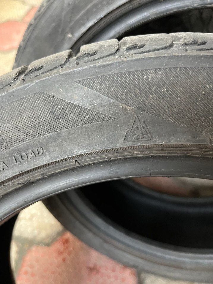 Siyah Kış Lastik - Görsel 3