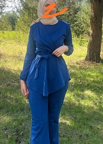Diğer Kemerli Lacivert Kadın Midi Takım