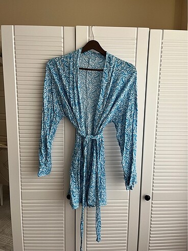l Beden Üzerimde duruş kimono