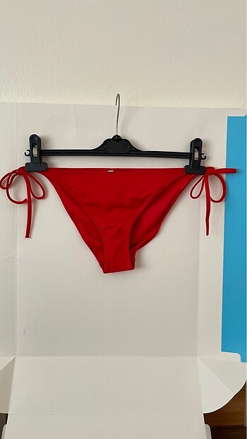 m Beden Orijinal Calvin Klein Bikini Altı M