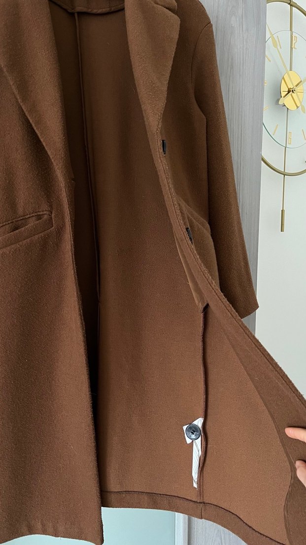 Kahverengi Düğmeli Klasik Kaban - Görsel 3