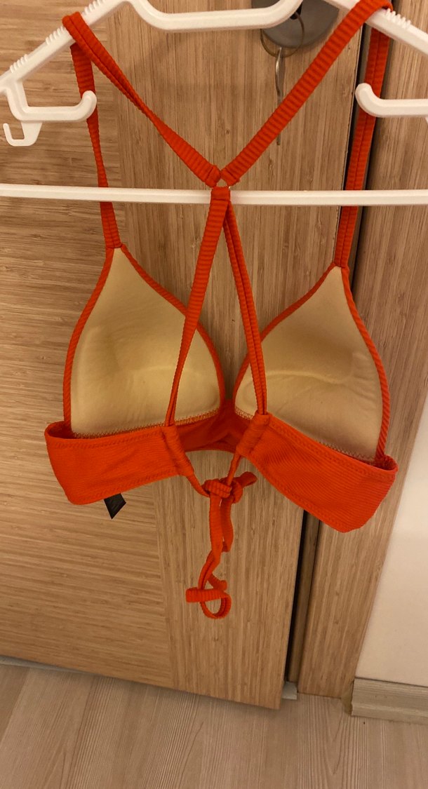 Kırmızı Strappy Mini Bikini Üstü - Görsel 2