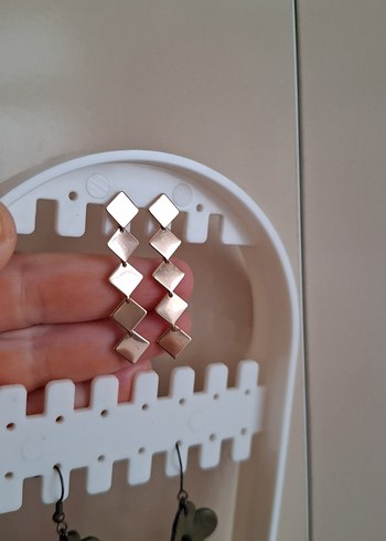 Zincir Detaylı Kareli Küpe - Görsel 2