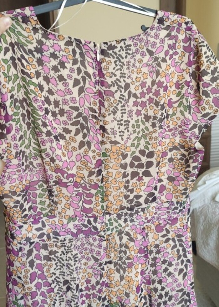 Çiçekli şifon tarzı astarlı elbise - Görsel 3