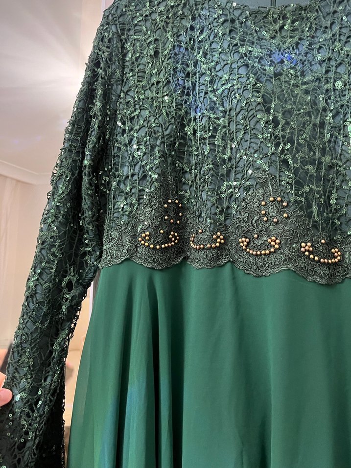 Uzun Kollu Yeşil Abiye Elbise - Görsel 3