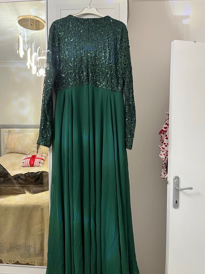 Uzun Kollu Yeşil Abiye Elbise - Görsel 4