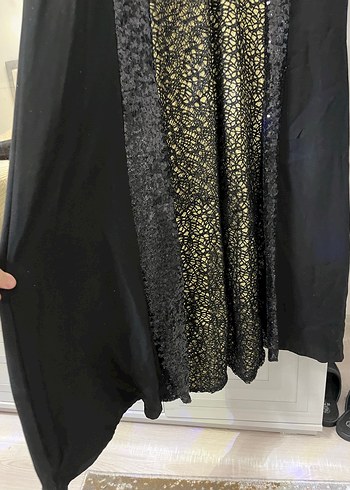 Siyah Yılan Desenli Uzun V Yaka Balık Elbise - Görsel 5