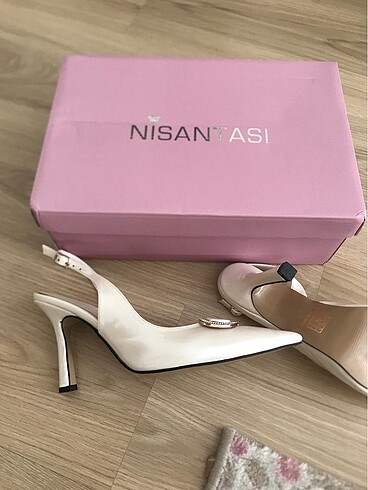 39 Beden Nişantaşı Shoes krem topuklu ayakkabı