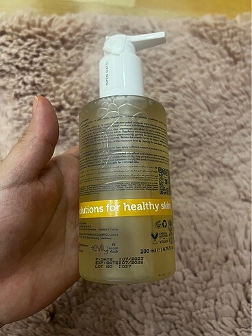 The Ordinary The purest solutions yüz temizleme yağı
