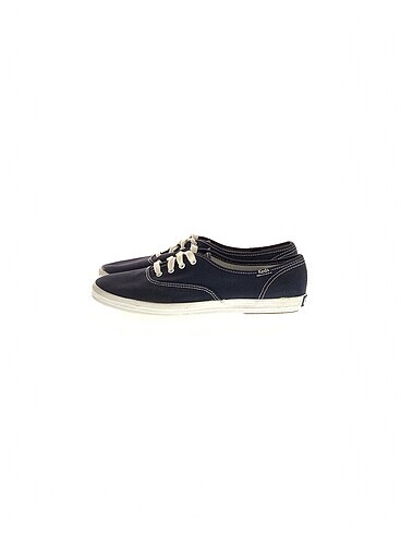 Keds Spor Ayakkabı %70 İndirimli.
