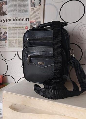 Zara Deri askılı çantası 